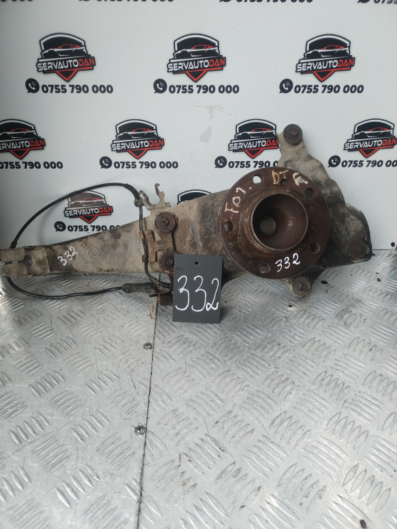 Fuzeta dreapta fata BMW Seria 7 (2008-2015) [F01, F02] 3.0 Motorina 2012, FĂRĂ COD