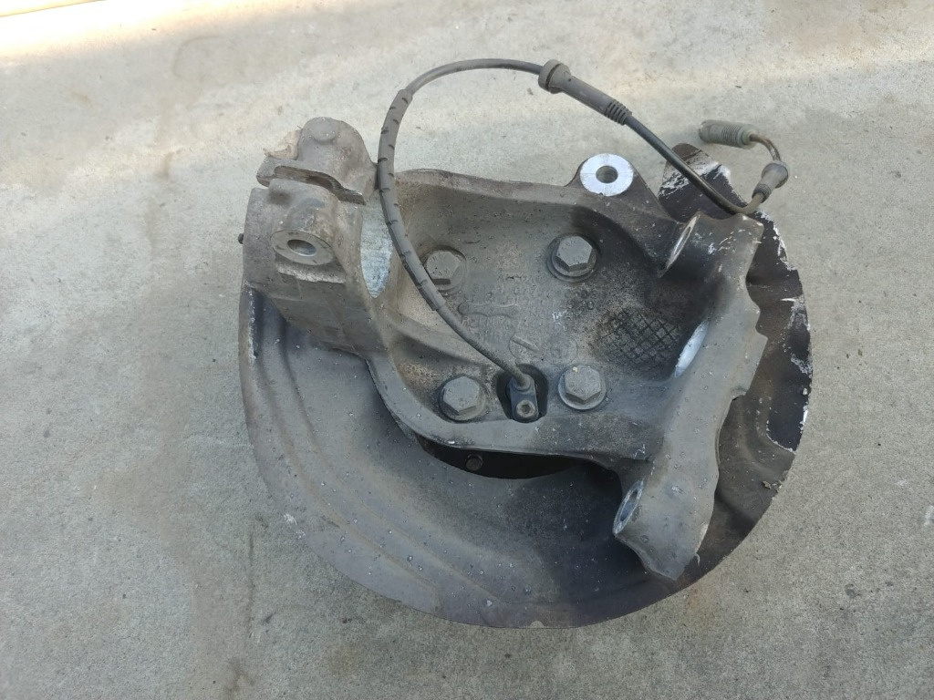 Fuzeta dreapta fata bmw serie 3 e90 e91 2.0 d