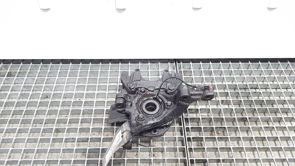 Fuzeta dreapta fata cu abs, Opel Zafira, 1.9 cdti (id:367350)