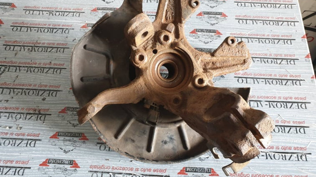 Fuzeta dreapta fata cu rulment Audi A3 8P Facelift 1.2 TSi 105 cai motor CBZB cod piesa : 1K0407256T