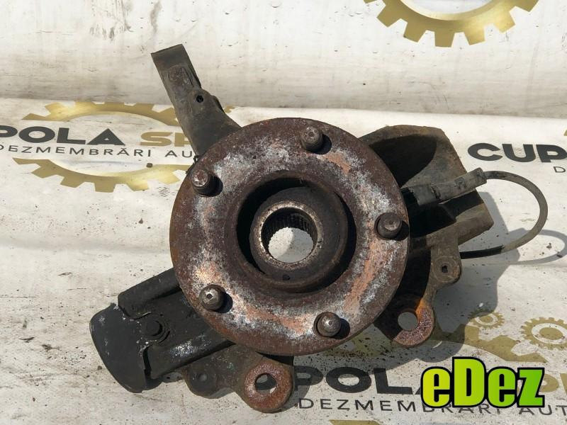 Fuzeta dreapta fata Ford C-Max facelift (2007-2010) 1.6 tdci G8DA 3m51-3k170-bh