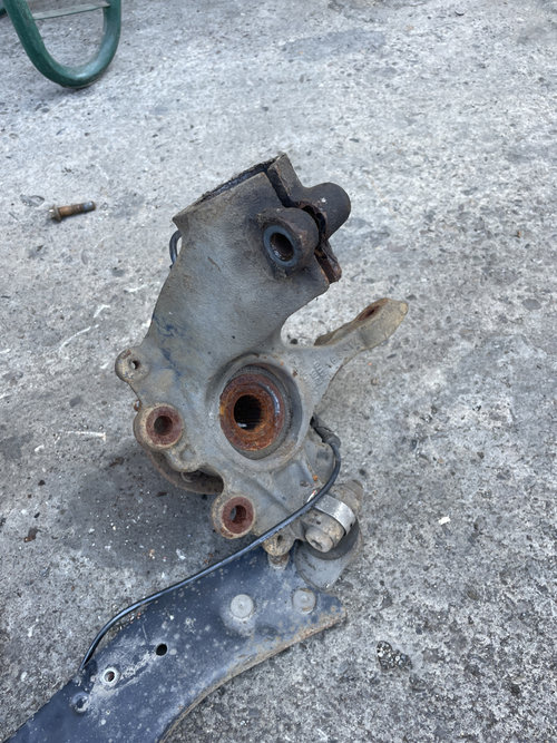 Fuzeta dreapta fata Ford Focus 3 1.0 Benzina 2015, -