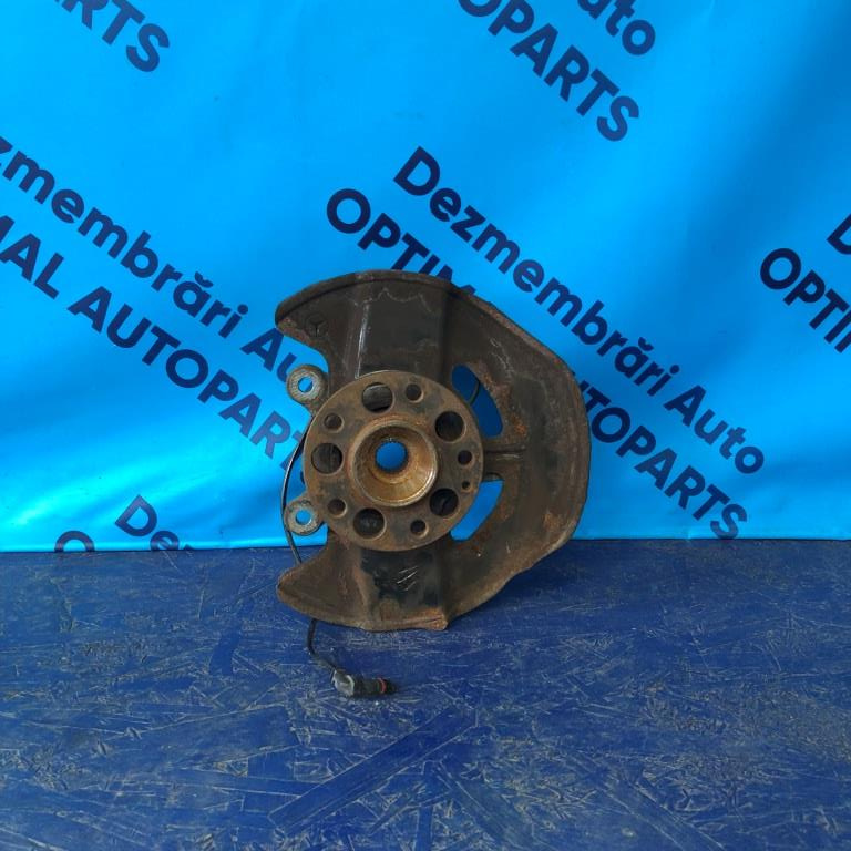 Fuzeta dreapta fata Mercedes B Class W245 2005 2006 2007 2008 2009 2010