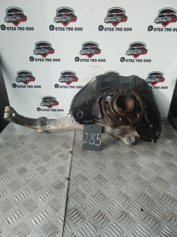 Fuzeta dreapta fata Mercedes-Benz S-Class (2014->) [W222] 3.0 Motorina 2014, A2224211020