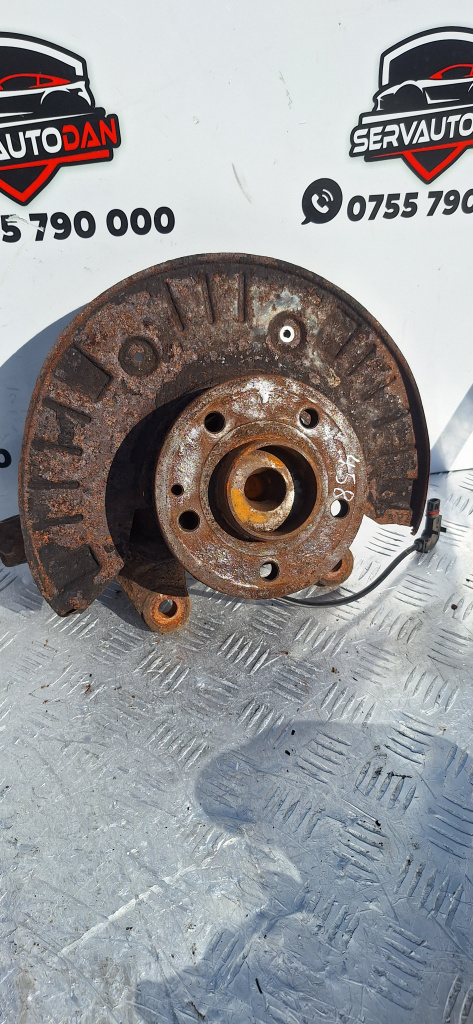 Fuzeta dreapta fata Mercedes-Benz Vito (2003-2009) [W639] 3.0 Motorina 2008, -
