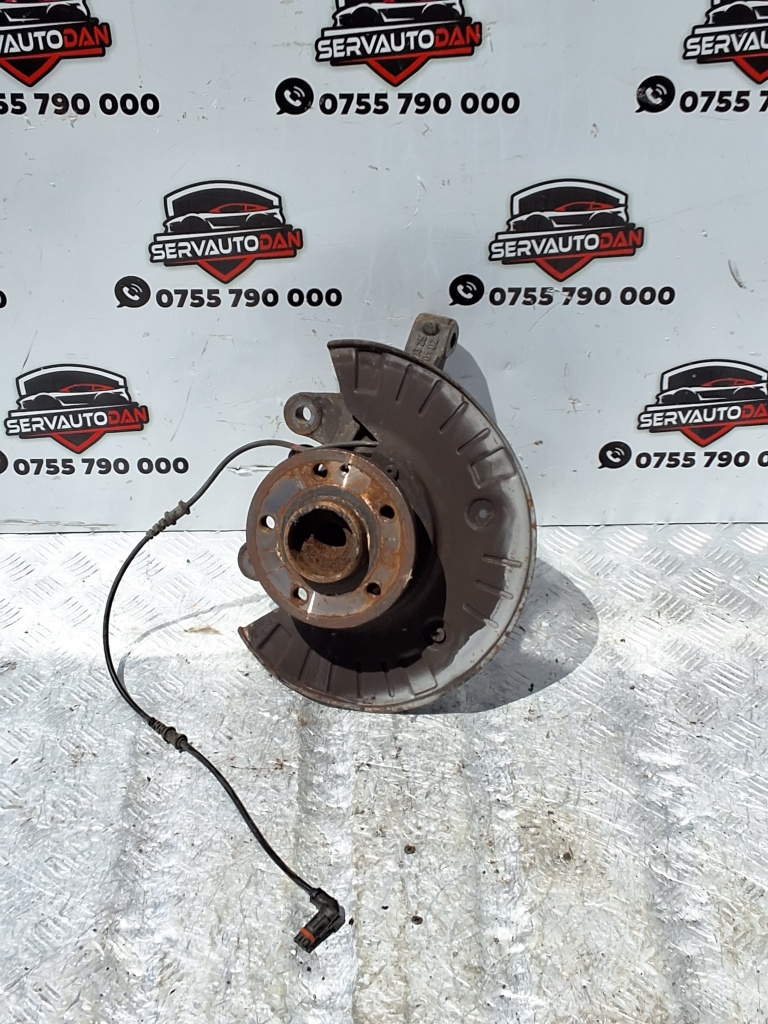 Fuzeta dreapta fata Mercedes-Benz Vito (2009->) [w639] 2.2 Motorina 2012, -