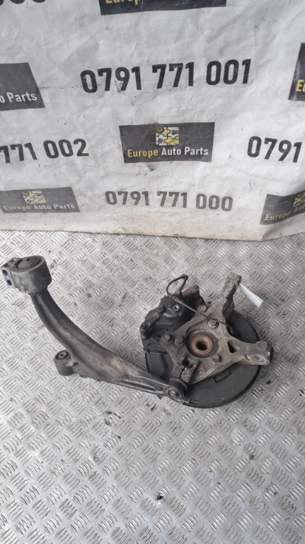 Fuzeta dreapta fata Opel Astra J 1.4 turbo an 2011