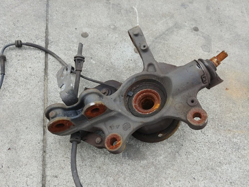 Fuzeta dreapta fata opel zafira e life opel vivaro c 98136416