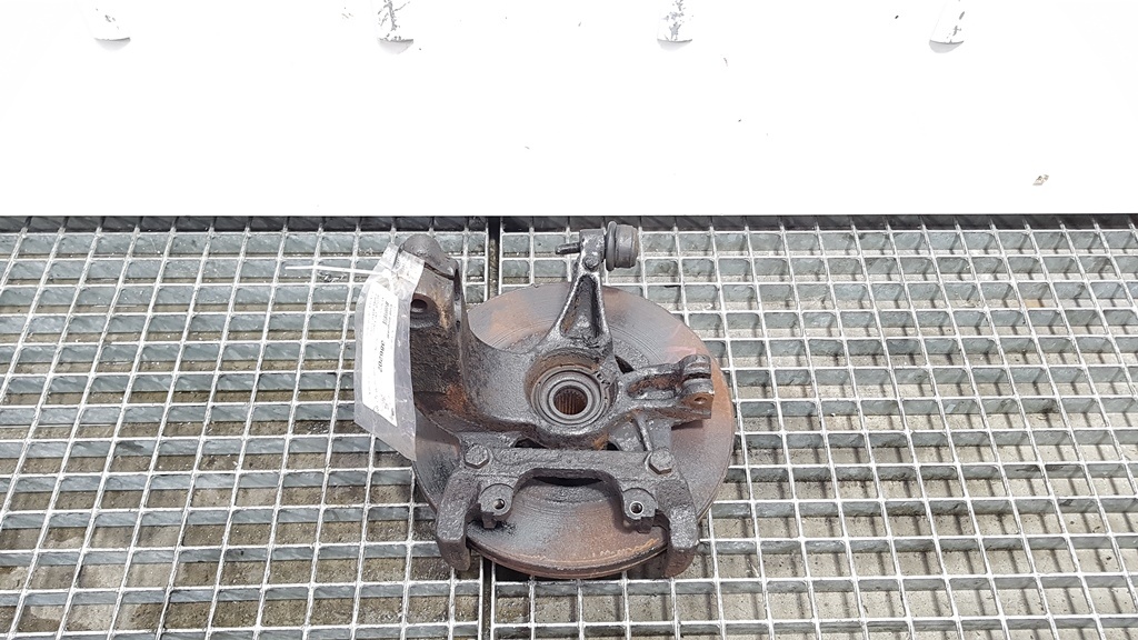 Fuzeta dreapta fata, Renault Megane 2 Sedan, 1.6 b, K4MD (id:386202)