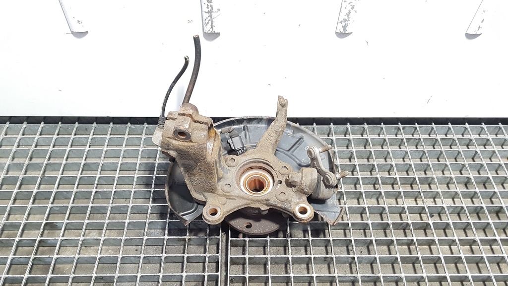 Fuzeta dreapta fata, Skoda Octavia 2 (1Z3) 2.0 tdi (id:391748)