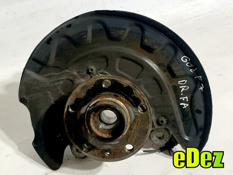 Fuzeta dreapta fata Skoda Octavia 3 (2013-2017 ) 1.6 tdi DDYA 5Q0407256R
