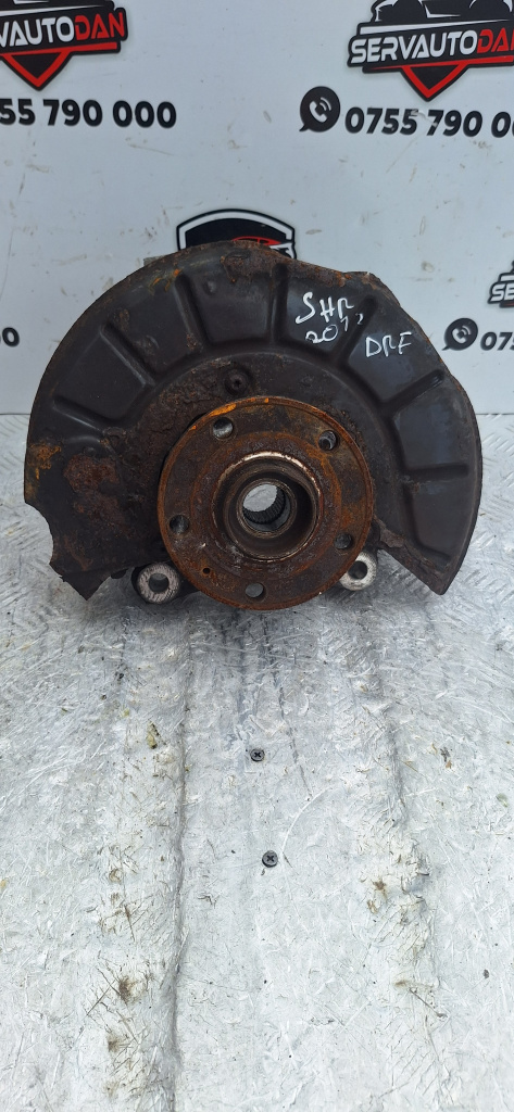 Fuzeta dreapta fata Volkswagen Sharan (2010-2020) [7N] 2.0 Motorina 2012, -