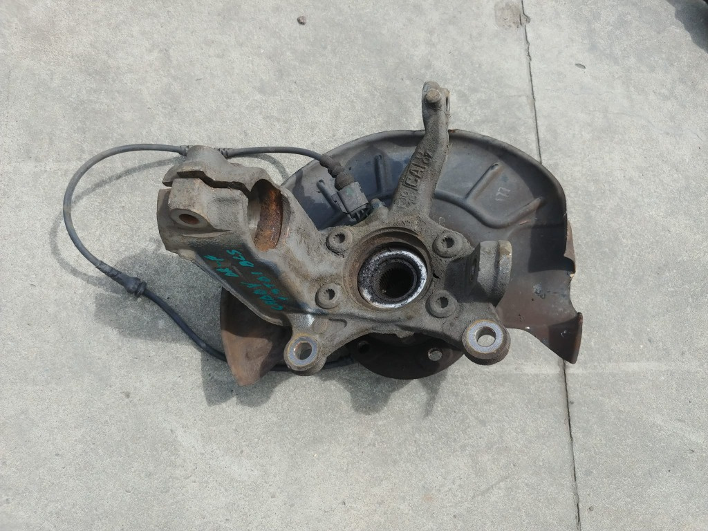 Fuzeta dreapta fata vw caddy 3 1.9 tdi bls