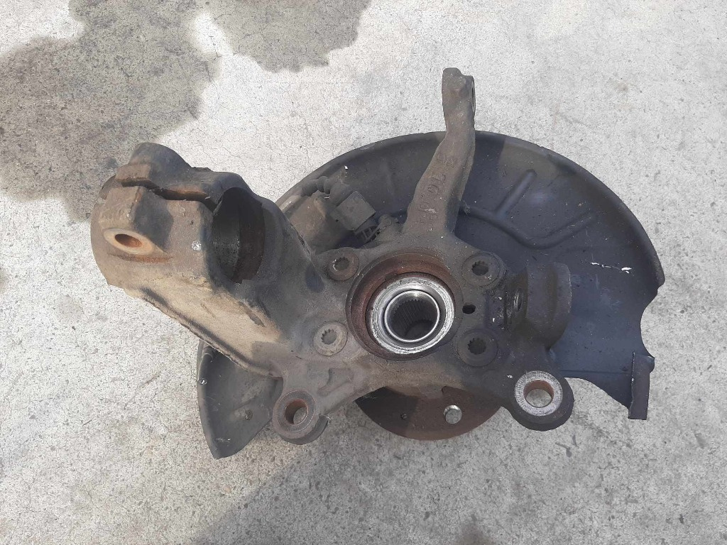 Fuzeta dreapta fata vw golf 6 plus 1.6 tdi