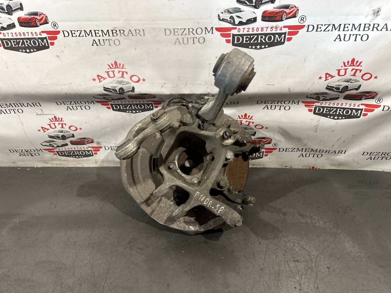 Fuzeta dreapta spate 33326796498 6796498 Rolls Royce Ghost RR4 Ghost EWB N74R EUR