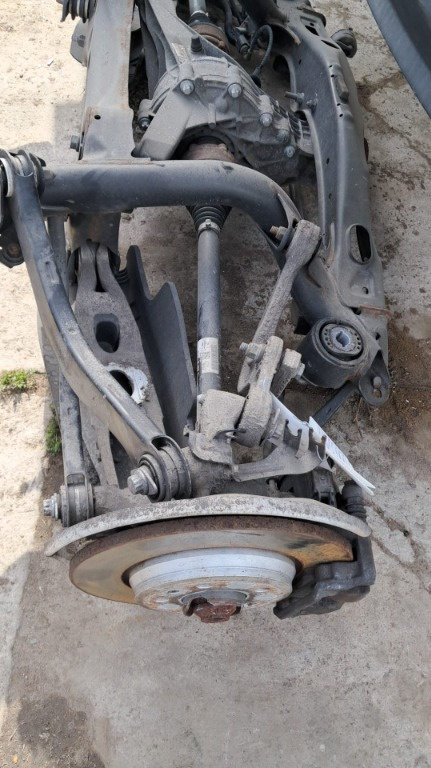 Fuzeta dreapta spate AUDI A4 B9 an 2017 cod 8W0505432Q