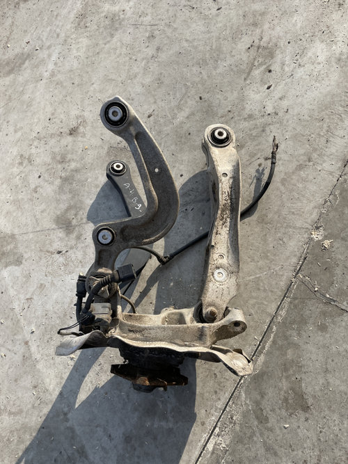 Fuzeta dreapta spate Audi A4 B9 Break 2.0 Motorina 2017, 4X4