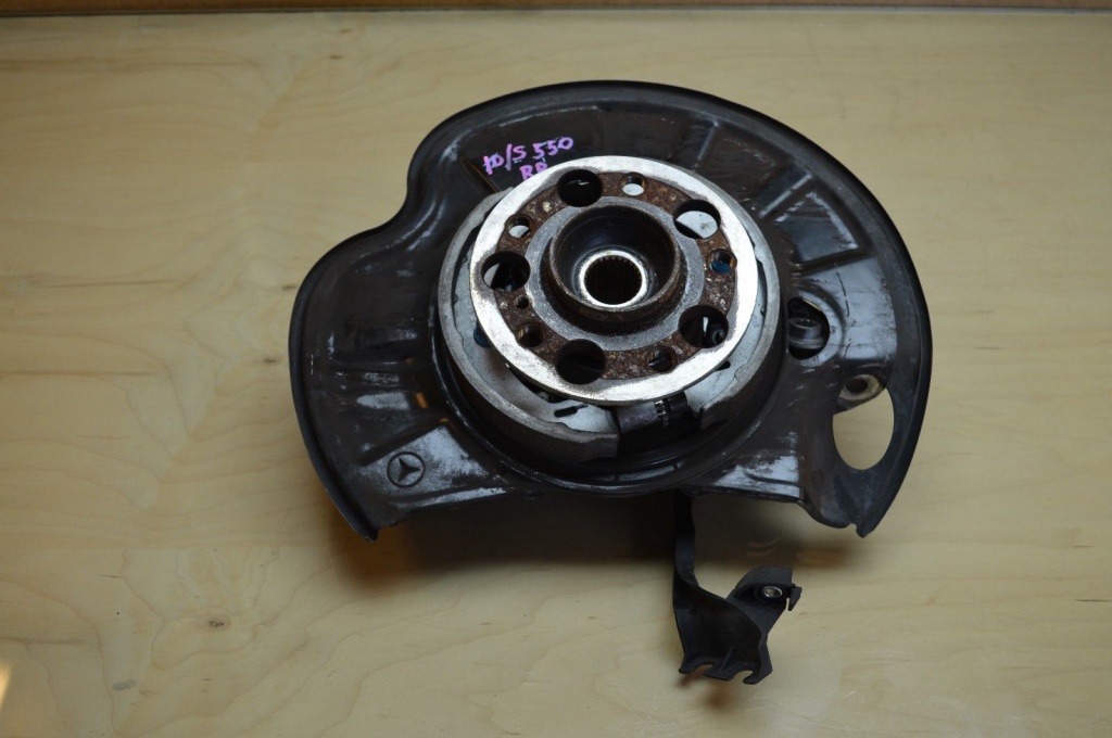 Fuzeta dreapta spate Mercedes S-Class W221