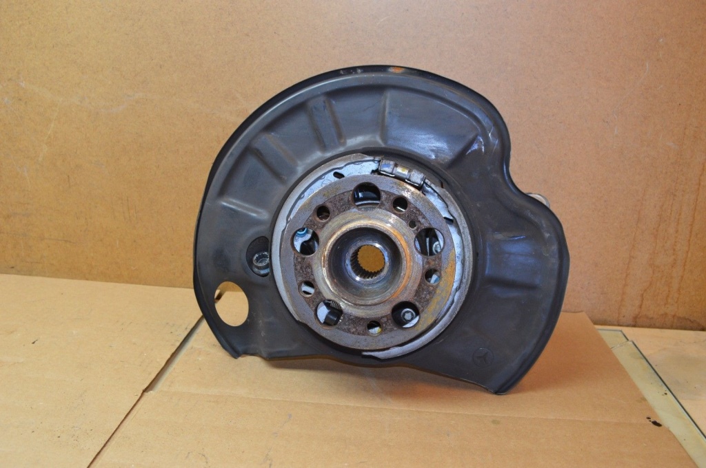 Fuzeta dreapta spate Mercedes S class w221