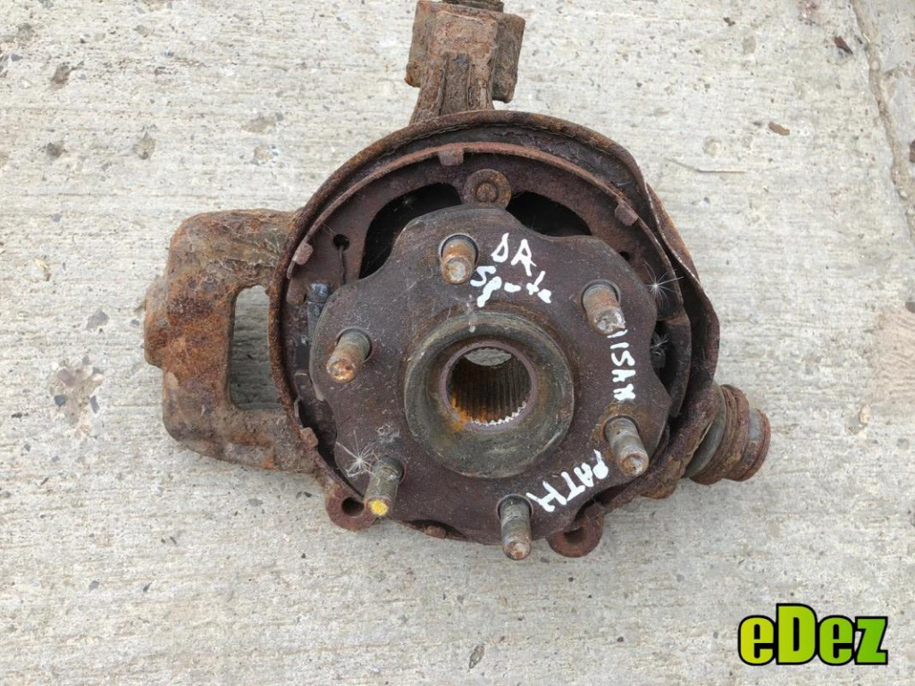 Fuzeta dreapta spate Nissan Navara (2004->) 2.5 dci
