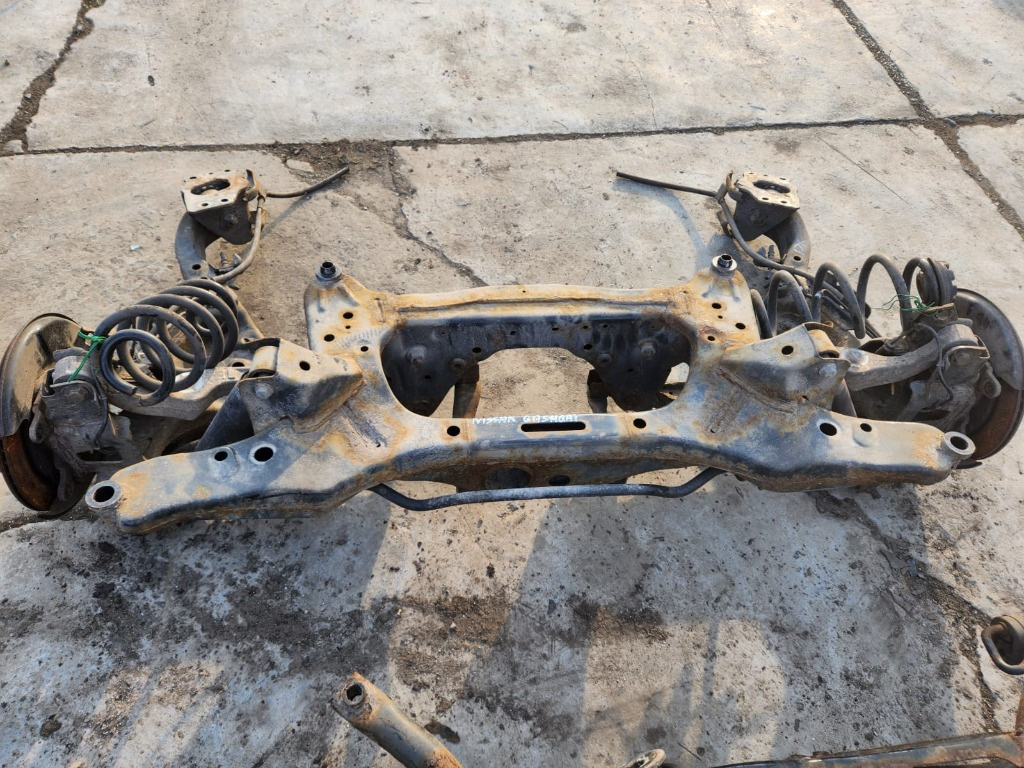 Fuzeta dreapta spate Nissan Qashqai 2.0 I 2011 2012 2013 2014 2015