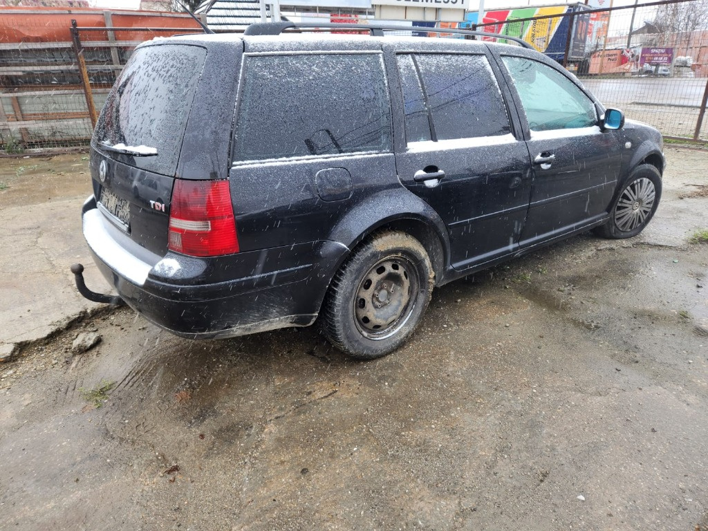 Fuzeta dreapta spate Volkswagen Golf 4 1.9 TDI ASZ combi an 2004