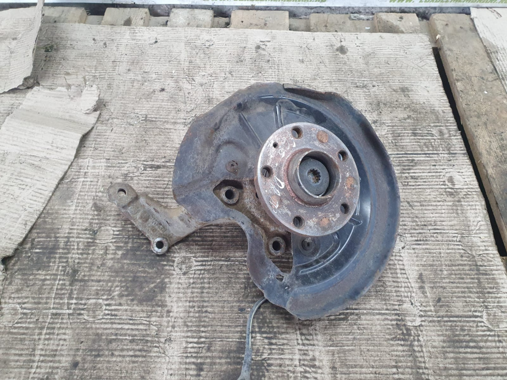 Fuzeta dreapta spate Volkswagen VW Golf 6 [2008 - 2015] 1.6 tdi CAYC
