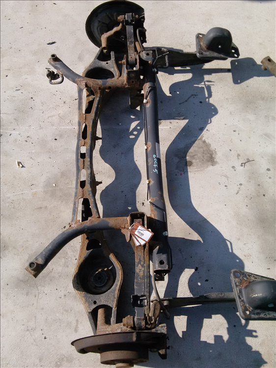 Fuzeta dreapta spate VW GOLF 5