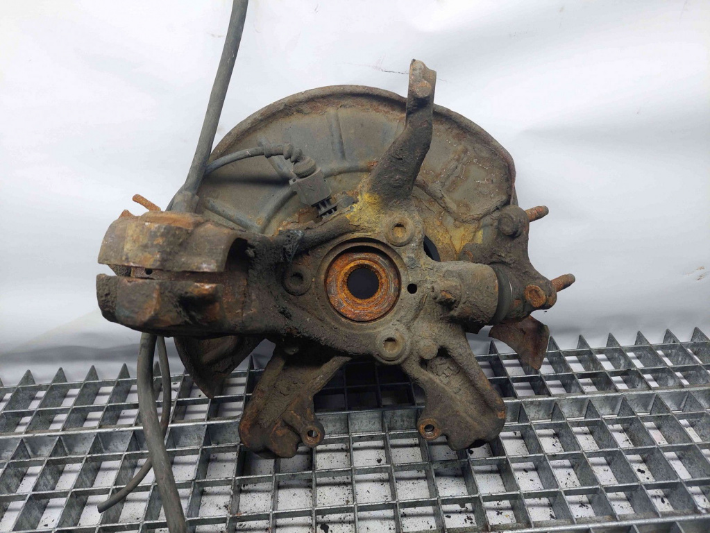 Fuzeta fata dreapta Audi A3 Sportback (8PA) [Fabr 2004-2013] OEM 1.9 TDI BLS 1.9 TDI BLS 77KW / 105CP