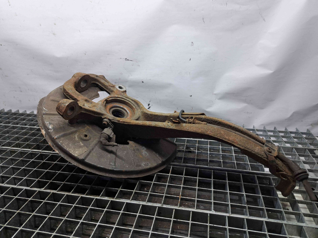 Fuzeta fata dreapta Audi Q7 (4LB) [ Fabr 2006-2014] OEM 3.0 TDI CASA 3.0 TDI CASA 176KW / 240CP