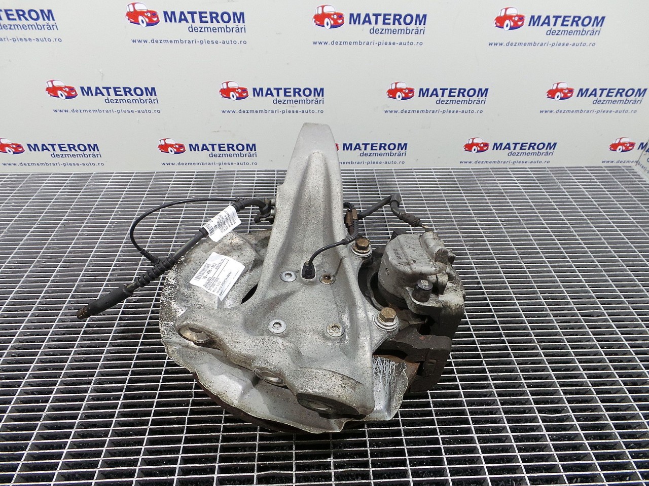 FUZETA FATA DREAPTA BMW SERIA 5 F 10 2.0 D - (2010 2017)