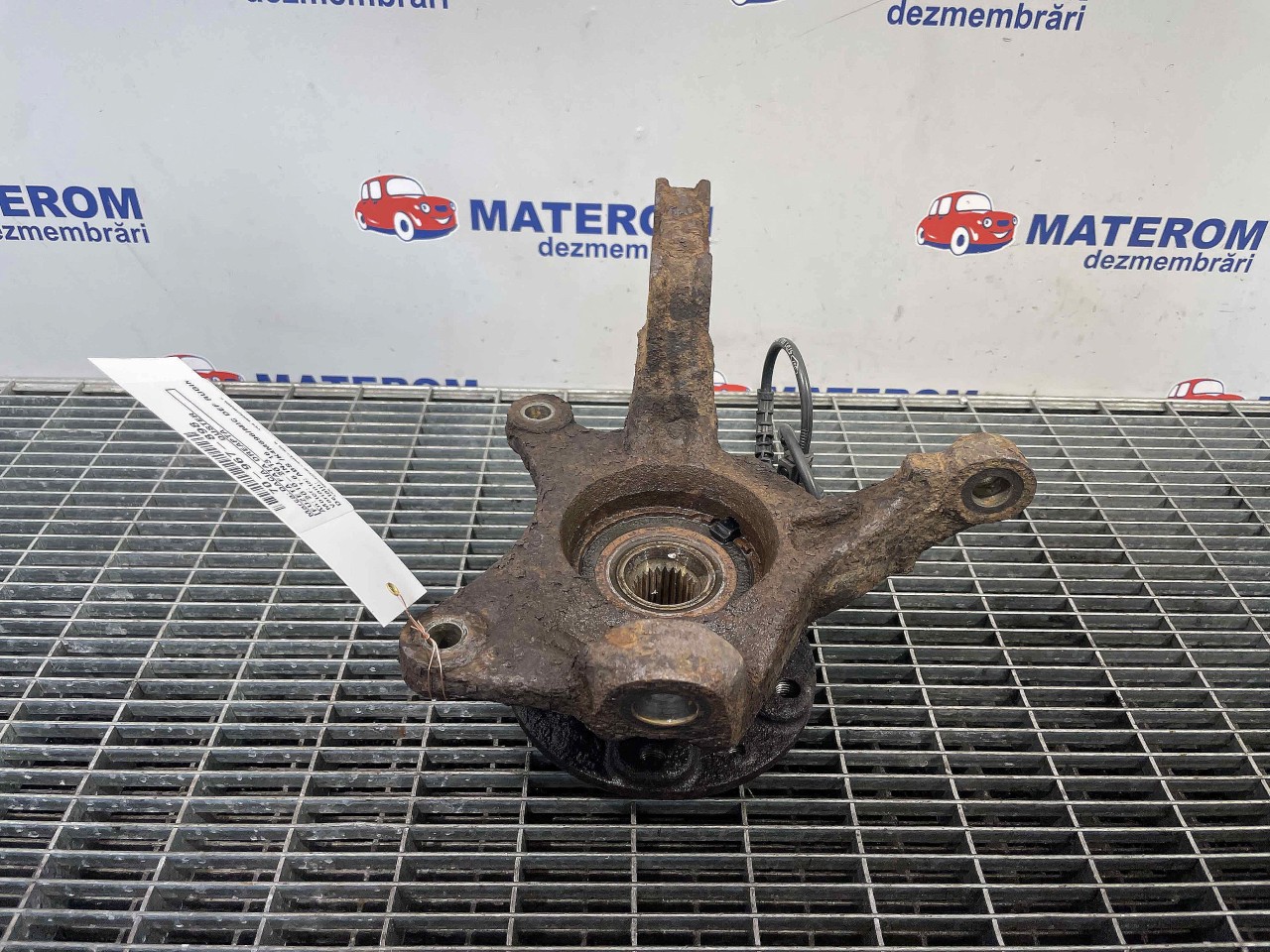 FUZETA FATA DREAPTA DACIA DUSTER DUSTER 1.6 INJ 16V - (2010 2013)
