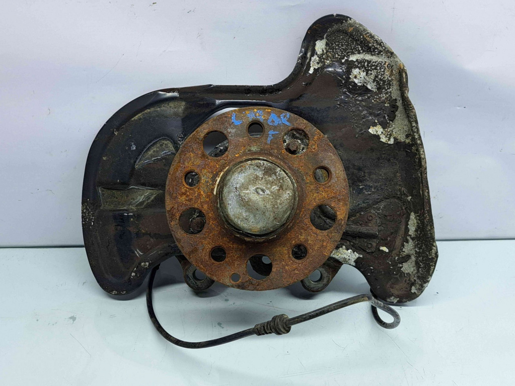 Fuzeta fata dreapta Mercedes Clasa C (W204) [Fabr 2007-2014] A2044202644 2.2 CDI 651911 2.2 CDI 651911 80KW / 109CP