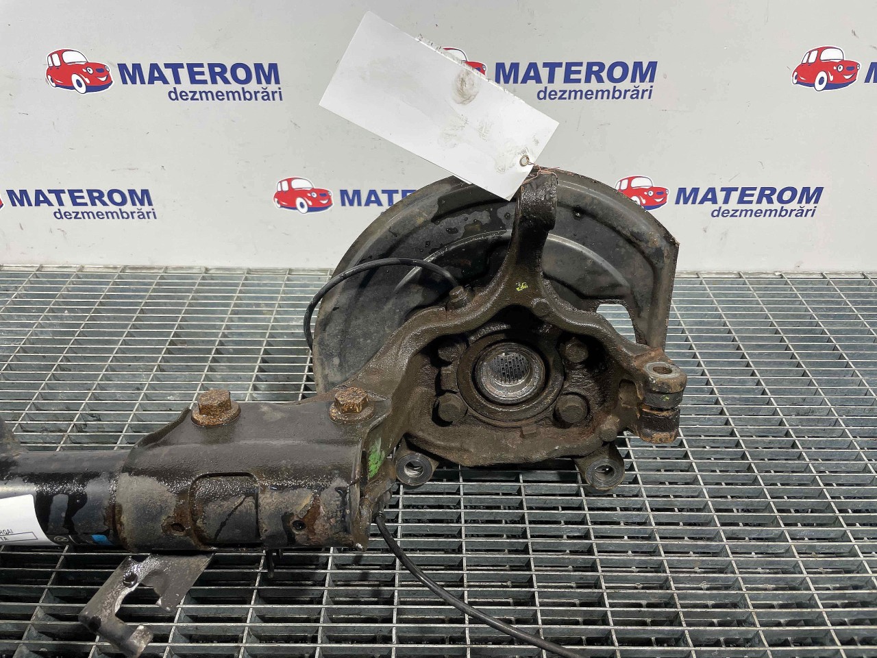 FUZETA FATA DREAPTA NISSAN QASHQAI 1.6 DCI - (2010 2014)