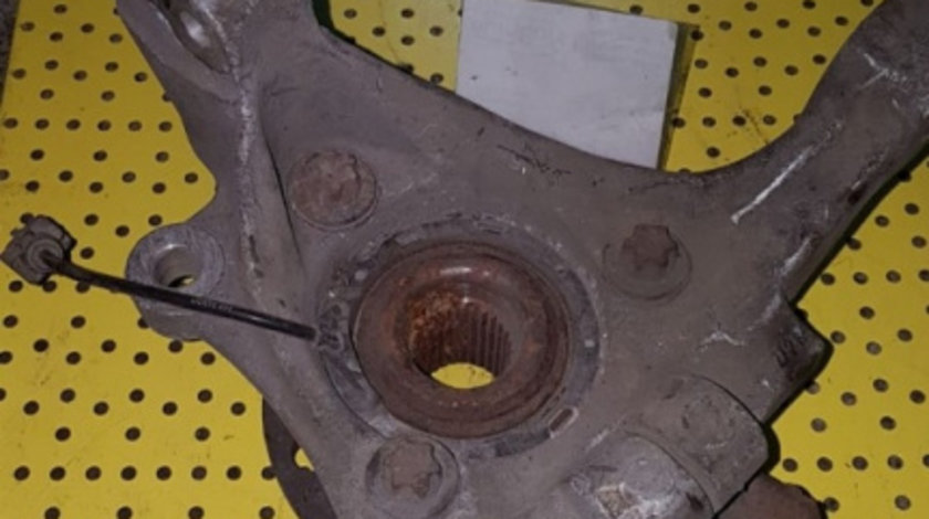 Fuzeta Fata Dreapta Opel Vectra C (2002-2008) 2.0 DTI ok