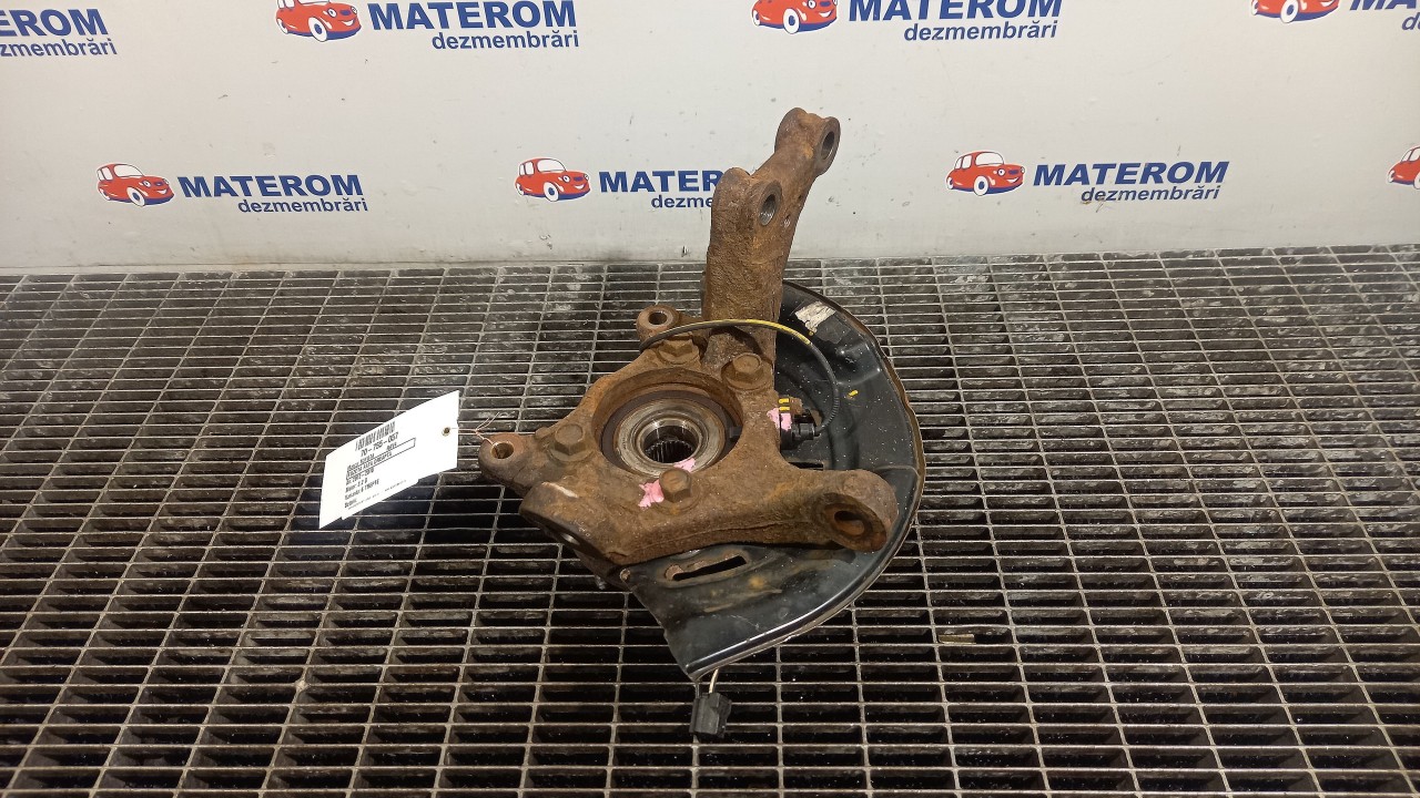 FUZETA FATA DREAPTA TOYOTA RAV4 2.2 D - 