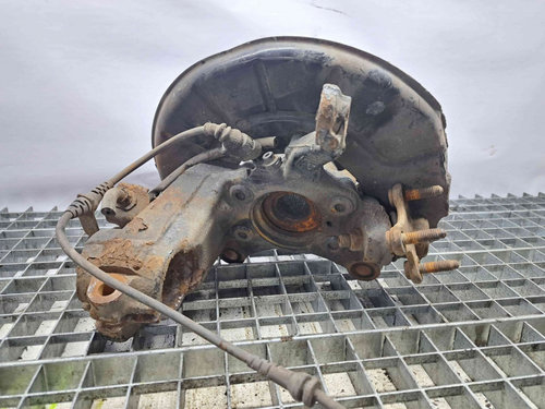 Fuzeta fata dreapta Volkswagen Caddy 3 (2KA, 2KH) [Fabr 2004-2009] OEM 2.0 TDI BDJ 2.0 TDI BDJ 51KW ...