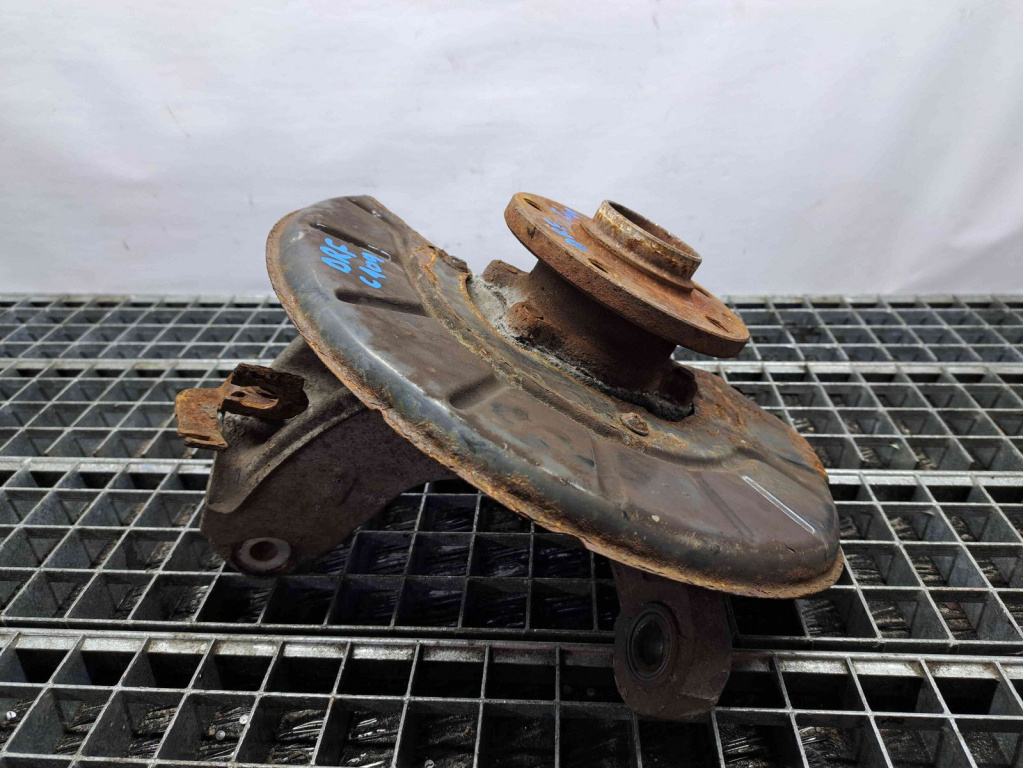 Fuzeta fata dreapta Volkswagen Passat B7 (362) [Fabr 2010-2014] OEM 2.0 TDI CFFB