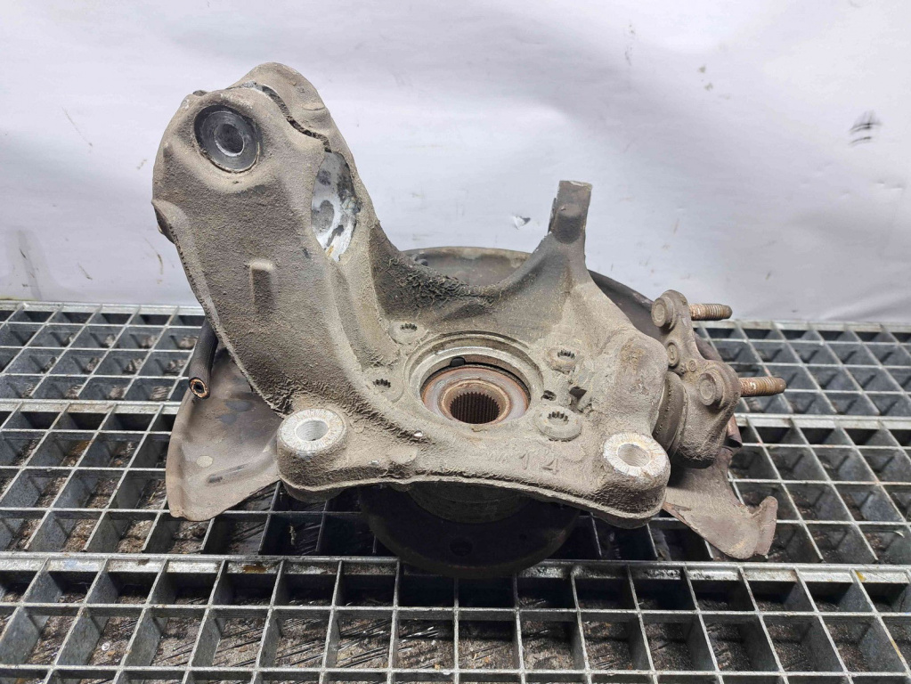 Fuzeta fata dreapta Volkswagen Passat CC (357) [Fabr 2008-2012] OEM 2.0 TDI CBBB 125KW / 173CP 2.0 TDI CBBB 125KW / 173CP