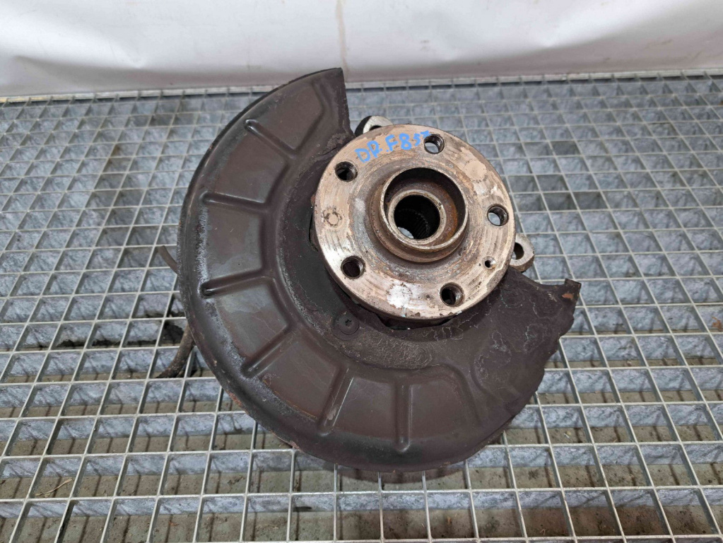 Fuzeta fata dreapta Volkswagen Touran (1T1, 1T2) [Fabr 2003-2010] OEM 1.9 TDI BXE 1.9 TDI BXE 77KW / 105CP