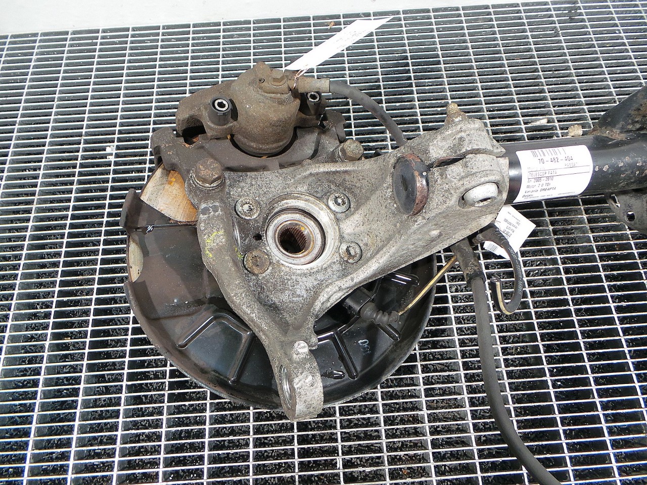 FUZETA FATA DREAPTA VW PASSAT PASSAT 2.0 TDI - (2005 2010)