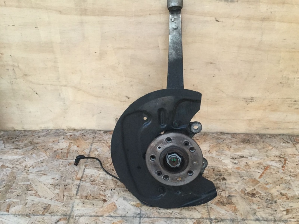 Fuzeta fata Mercedes ML320 w164 stanga