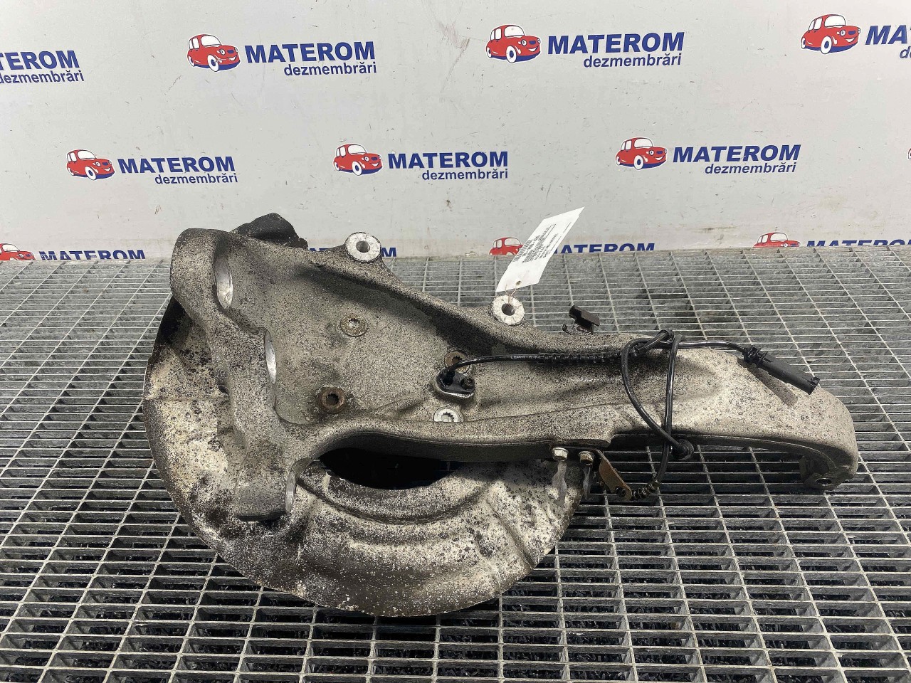 FUZETA FATA STANGA BMW SERIA 5 F 10 2.0 
