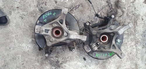 Fuzeta fata stanga dreapta Opel Astra J 1.7 DTI 2010 2011 2012 2013