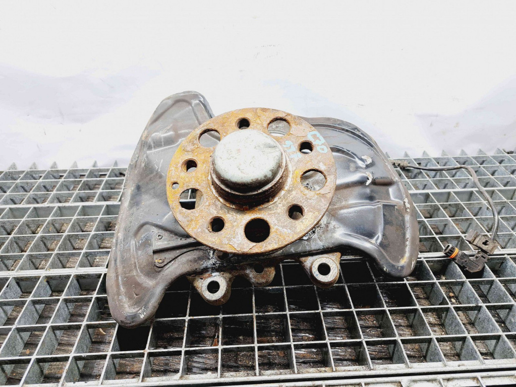Fuzeta fata stanga Mercedes Clasa C (W204) [Fabr 2007-2014] OEM 3.0 CDI 642830 3.0 CDI 642830 165KW / 224CP