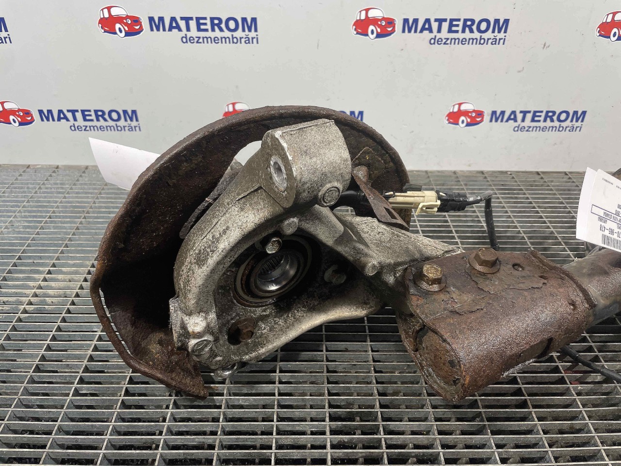 FUZETA FATA STANGA OPEL ANTARA A22DM - (
