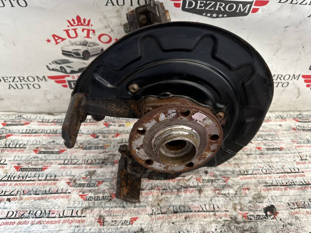 Fuzeta fata stanga VW Golf Sportsvan (AM1, AN1) 1.6 TDI 110 cai cod: 5Q0407255P