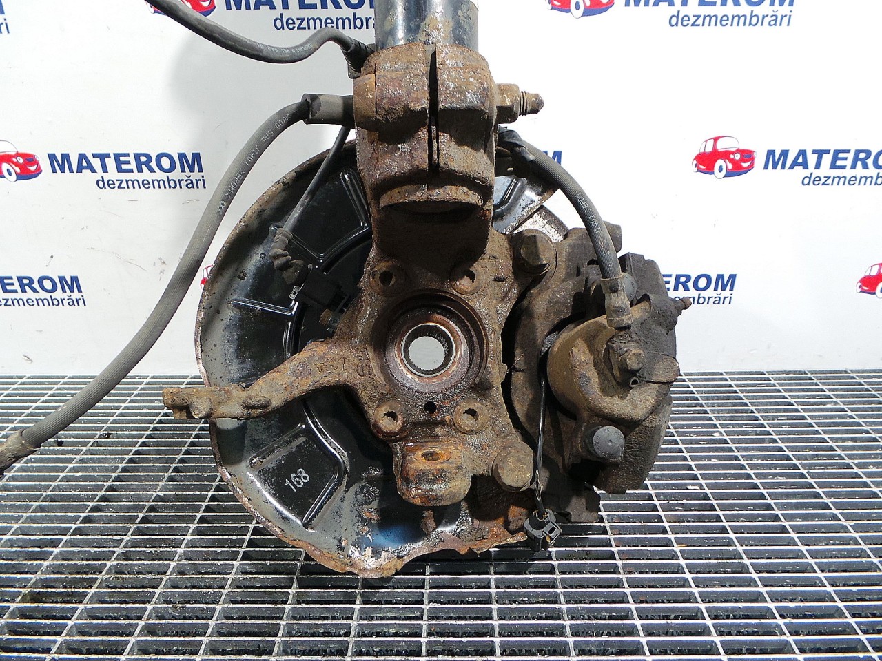 FUZETA FATA STANGA VW TOURAN 2.0 TDI - (2007 2010)