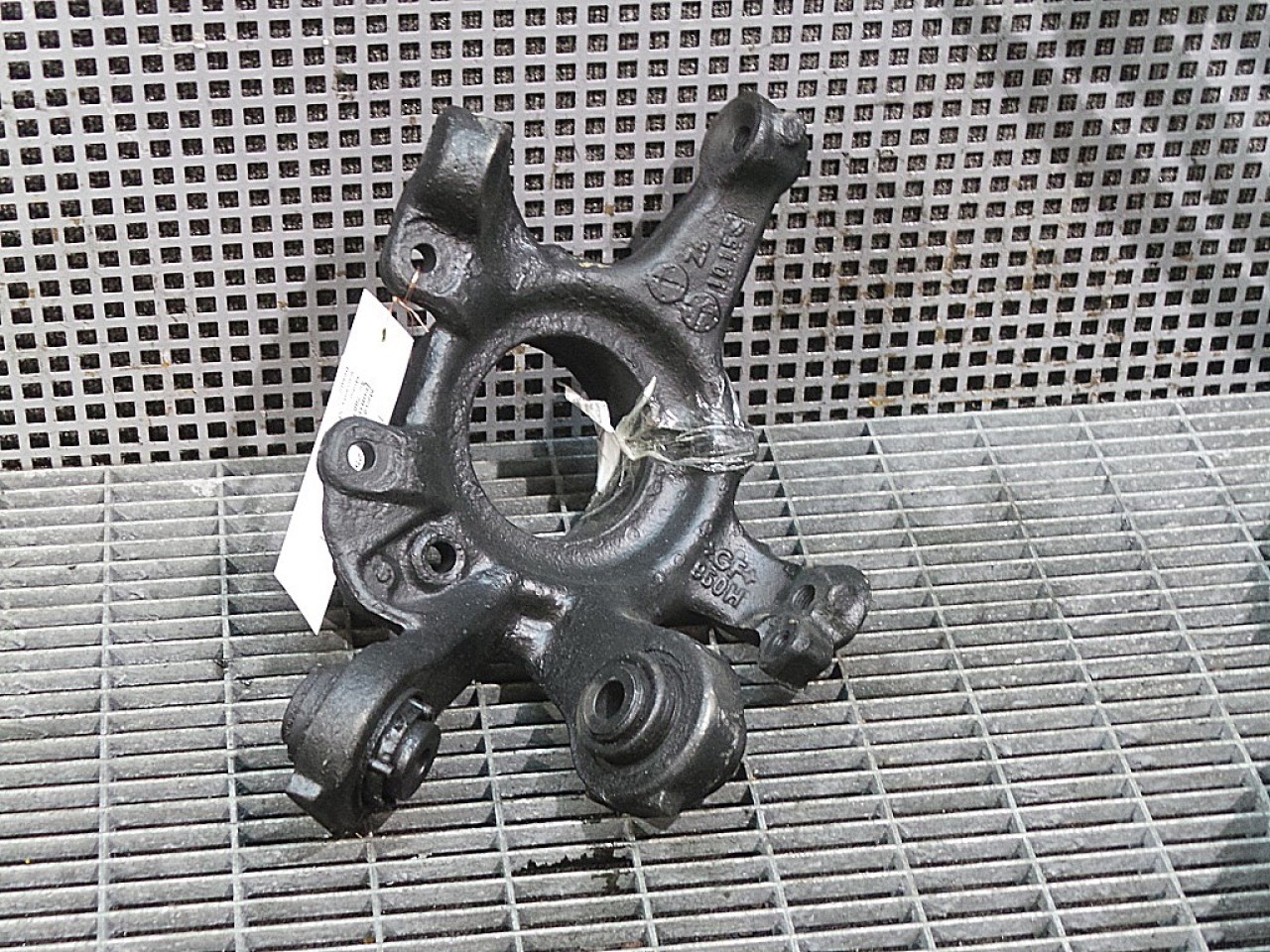 FUZETA SPATE DREAPTA BMW SERIA 1 E 87 - - (2004 2007)