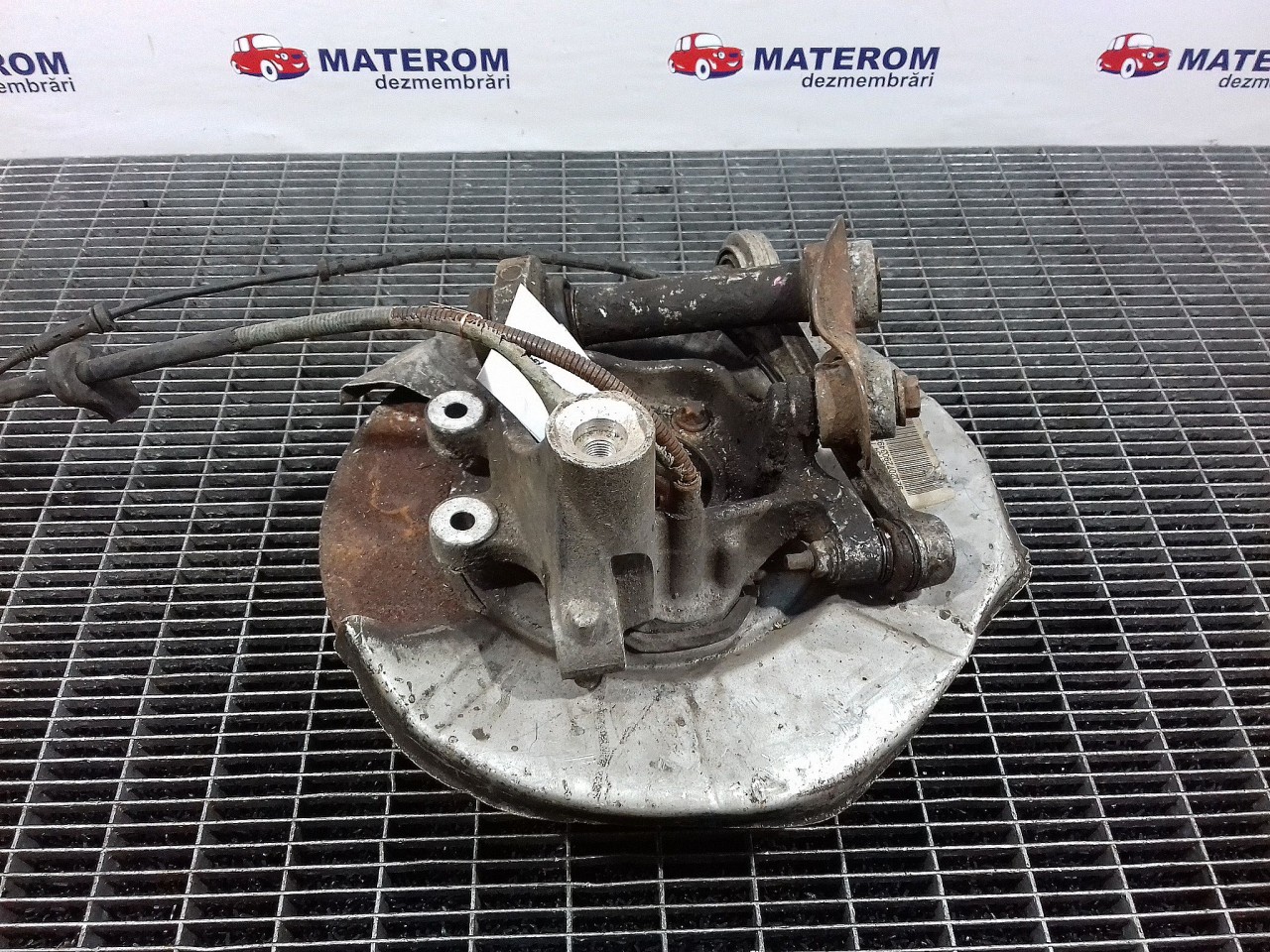 FUZETA SPATE DREAPTA BMW SERIA 7 E 65 - - (2001 2008)
